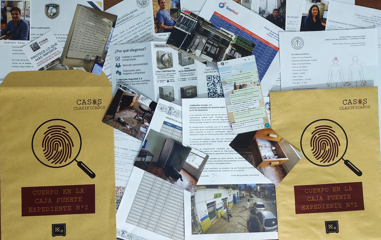 Los expedientes N°1 y N°2 de “El cuerpo en la caja fuerte” con sus documentos desplegados: acta de denuncia, fotos de la escena, folletos, chats y el informe de la autopsia